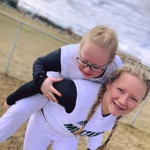 Meet your Posher, Paxton